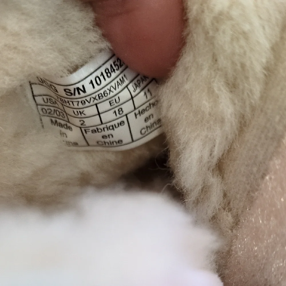 NWOT UGG Pink Kids Boots Size 2